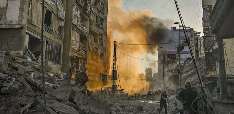 תקיפות צה''ל בביירות (ארכיון) / צילום: ap, Hassan Ammar