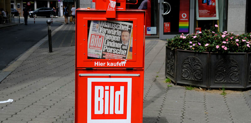 ה"בילד" בעמדת עיתונים בגרמניה / צילום: Shutterstock, Alexandros Michailidis