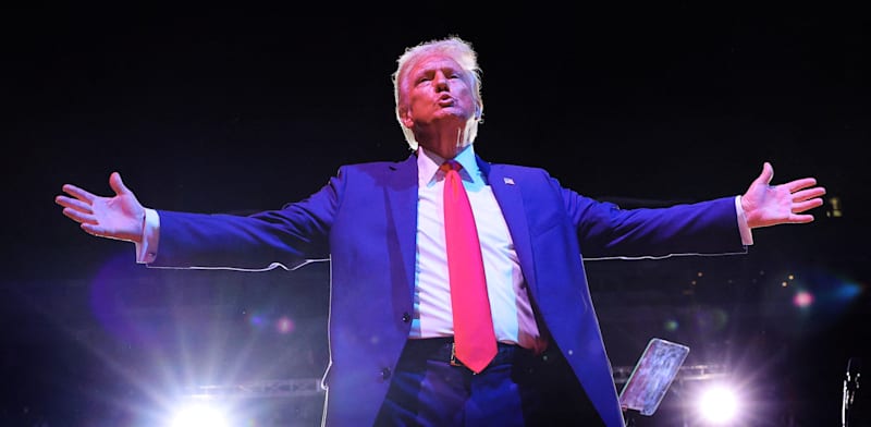 "דונלד טראמפ בכנס תמיכה במישיגן (היום) / צילום: Associated Press, Brian Snyder"