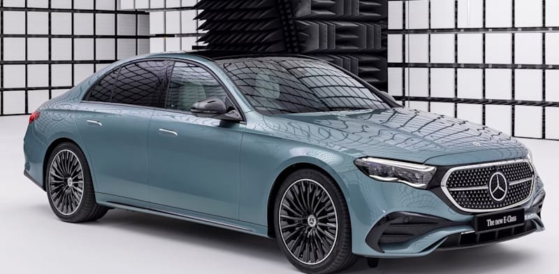 מרצדס E300e פלאג אין / צילום: יח''צ