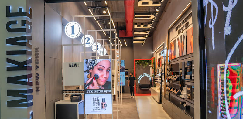 חנות של איל מקיאג' / צילום: דניאל ישראל