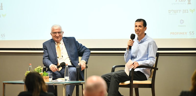 "אלחנן רוזנהיים, מייסד ומנכ''ל פרופימקס בשיחה עם דרור מרמור, גלובס / צילום: יוסי כהן"