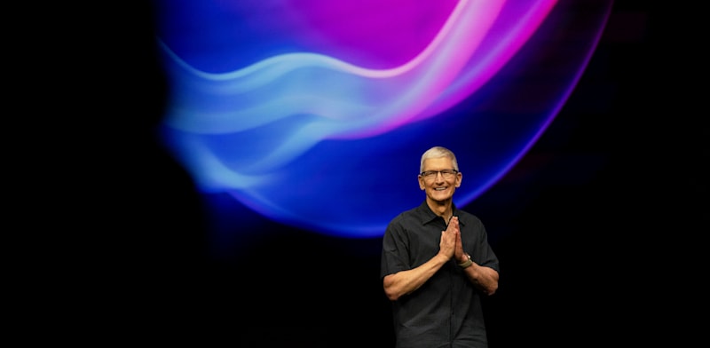 טים קוק / צילום: Reuters, Manuel Orbegozo