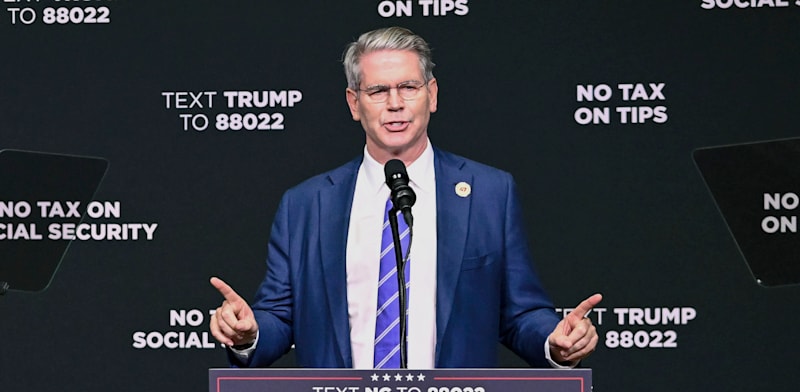 סקוט בסנט בעצרת תמיכה בדונלד טראמפ, אוגוסט האחרון / צילום: ap, Matt Kelley