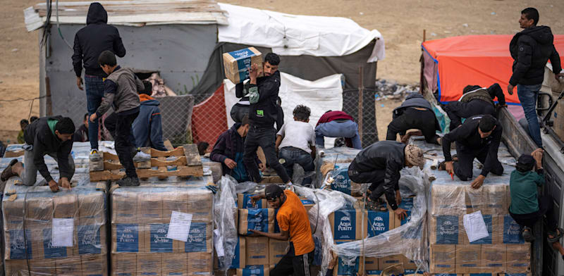 "שיירות סיוע הומניטרי ברצועת עזה / צילום: ap, Fatima Shbair"