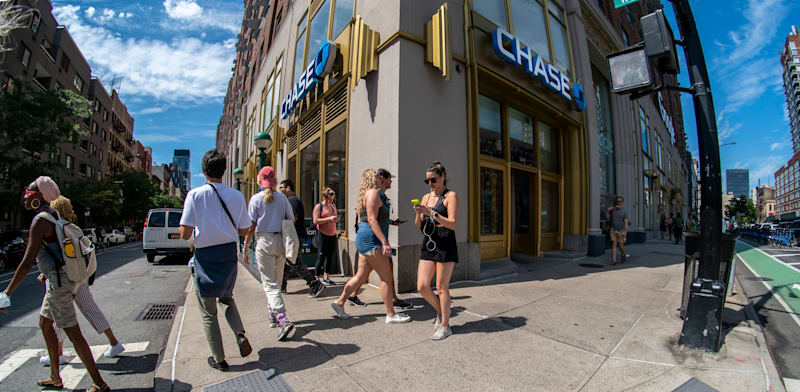 "סניף של ג'יי.פי מורגן צ'ייס. ''מועמד שהוא כישרון AI מסתכל על ההנהלה'' / צילום: Reuters"