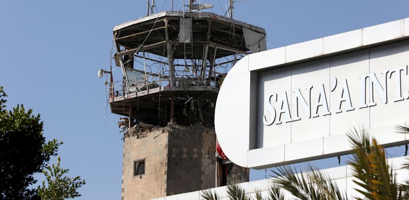 "תקיפת בשדה התעופה של צנעא שבתימן (ארכיון) / צילום: Reuters, Khaled Abdullah"