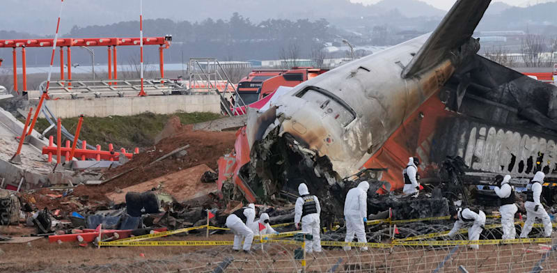אתר התרסקות מטוס הבואינג של Jeju Air בדרום קוריאה / צילום: ap, Ahn Young-joon