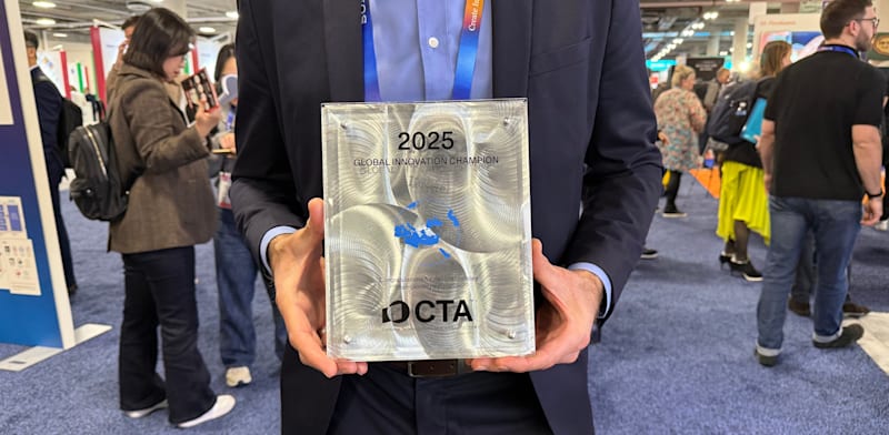 "פרס החדשנות שניתן לדוכן הישראלי בתערוכה / צילום: נבו טרבלסי"