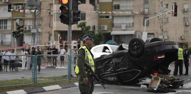 "תאונת דרכים / צילום: ap, Mahmoud Illean"