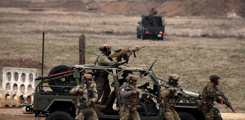 תרגיל צבאי של נאט''ו בבולגריה / צילום: Reuters, Stoyan Nenov