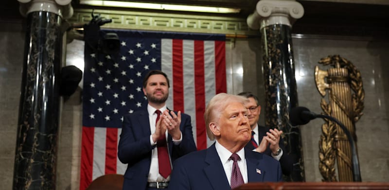 "דונלד טראמפ נואם בפני שני בתי הקונגרס בוושינגטון, הלילה / צילום: Associated Press, Win McNamee"