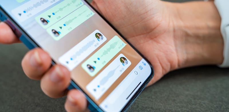 "הודעות טקסט. כוונת הצדדים נבחנת במועד ההתקשרות ולא בדיעבד / צילום: Shutterstock"