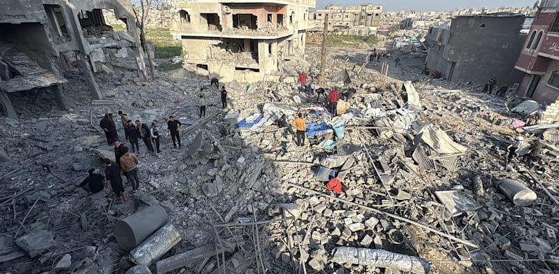 "הריסות בשג'אעיה‎, הבוקר / צילום: Reuters, Anadolu"