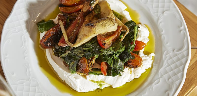 "מנת ארטישוק על לאבנה בבית של אורלי ופפי / צילום: יוסי אלעד"