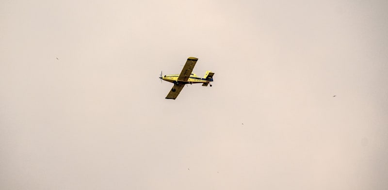 מטוסים ומסוקים לכיבוי שריפות גויסו להתמודד עם השריפה בהרי ירושלים / צילום: Reuters, Anadolu