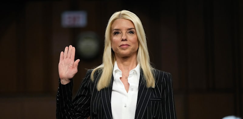 "פאם בונדי. שרת המשפטים הלא־עצמאית הראשונה של ארה''ב זה 50 שנה / צילום: ap, Ben Curtis"