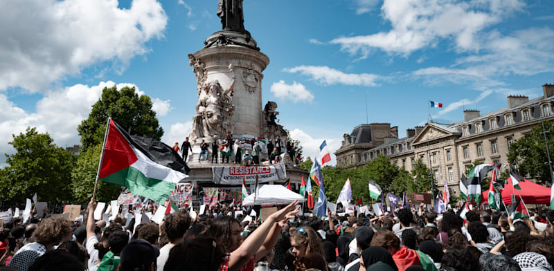 "הפגנה פרו־פלסטינית בפריז / צילום: Reuters, Jerome Gilles"