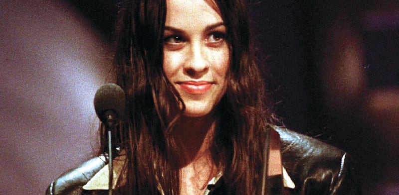 "אלאניס מוריסט מקבלת את פרס הג'ונו על אלבום השנה, 1996 / צילום: Reuters, Mike Blake"