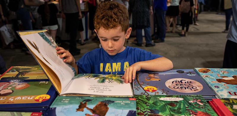 "שבוע הספר בתל אביב בימים שקטים יותר. חמצן למו''ל / צילום: כדיה לוי"