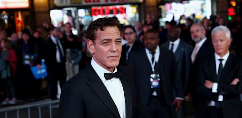 "ג'ורג' קלוני בערב הפתיחה של ''לילה טוב ובהצלחה'' בניו יורק, אפריל 2025. לכוכבים יש פרמיה בקופות / צילום: Reuters, צ'ארלס גארין/ABACAPRESS.COM"