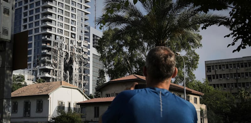 "מגדלי דה וינצ'י. ''בקומות 10־12 הפגיעות הגדולות ביותר'' / צילום: ap, Leo Correa"