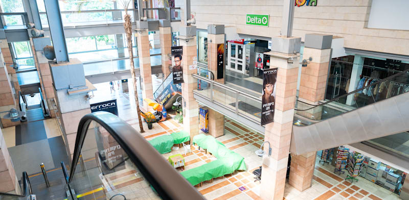 "קניון ערים כפר סבא / צילום: רמי זרנגר"