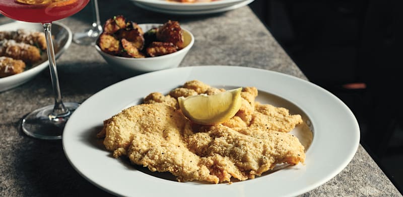 "שניצל ב''סזאר'' / צילום: אמיר מנחם"