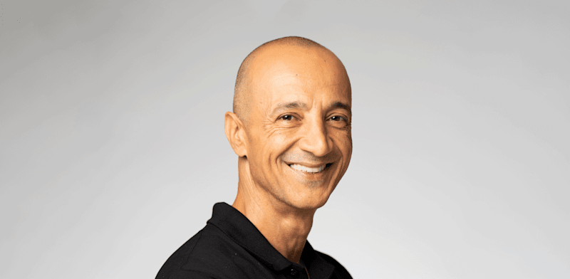 "עוזי לוי, מנהל מחקר חו״ל בבנק מזרחי טפחות / צילום: באדיבות מזרחי טפחות"