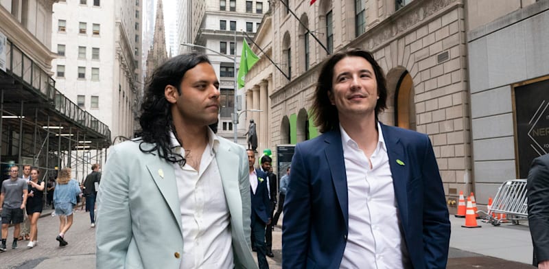 "מייסדי רובינהוד. מימין: ולדימיר טנב, ובאיג'ו באט / צילום: ap, Mark Lennihan"