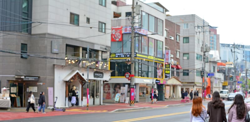 "סיאול, דרום קוריאה. בפתיחת המסחר באסיה הבוקר נרשמו עליות קלות / צילום: Shutterstock, yun jung chao"