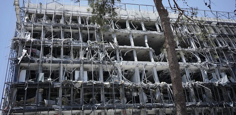 "פגיעת הטיל במכון ויצמן / צילום: ap, Maya Alleruzzo"