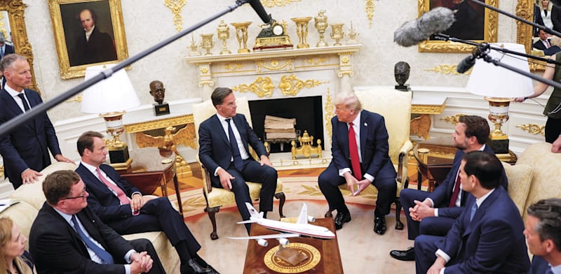 "הנשיא טראמפ ומזכ''ל נאט''ו מארק רוטה, הבית הלבן, וושינגטון / צילום: Reuters, Nathan Howard"