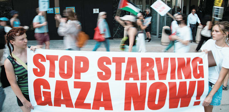 "הפגנה אנטי־ישראלית בניו־יורק / צילום: Reuters, Eduardo Munoz"