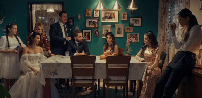 "''חזי ובניו''. צרה בצורת נחש / צילום: באדיבות HOT ו-NEXT TV"