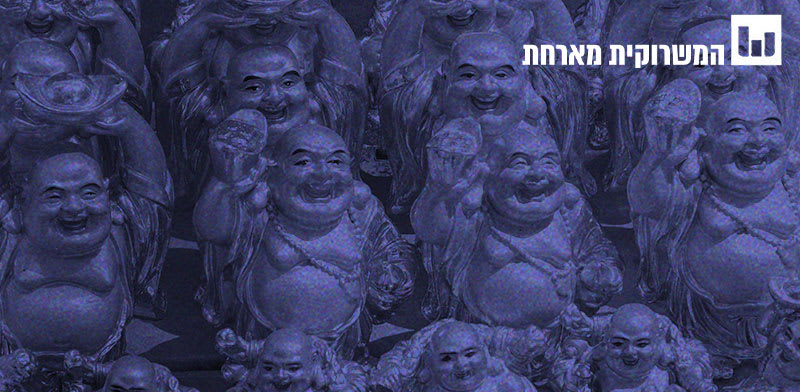 "בודקים את המיתוס. פסלוני בודהה / צילום: Andrew Moore"