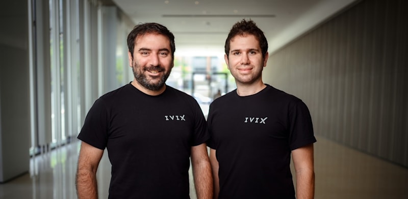 "מתן פטאל ודורון פסוב, מייסדי IVIX / צילום: דורון לצטר"