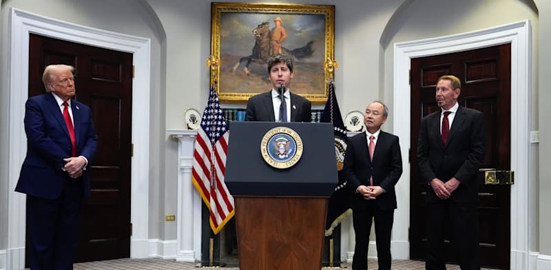 "אלטמן עם טראמפ וראשי אורקל וסופטבנק בהכרזה על סטארגייט / צילום: ap, Julia Demaree Nikhinson"