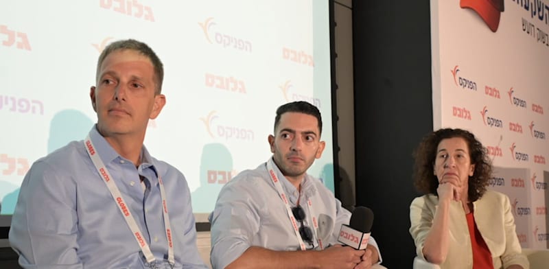 "פאנל השקעות מנוהלות בכנס ההשקעות 2025 (מימין לשמאל): ענת לוין, נתן שטרית, רון הוכמן / צילום: תמר מצפי"