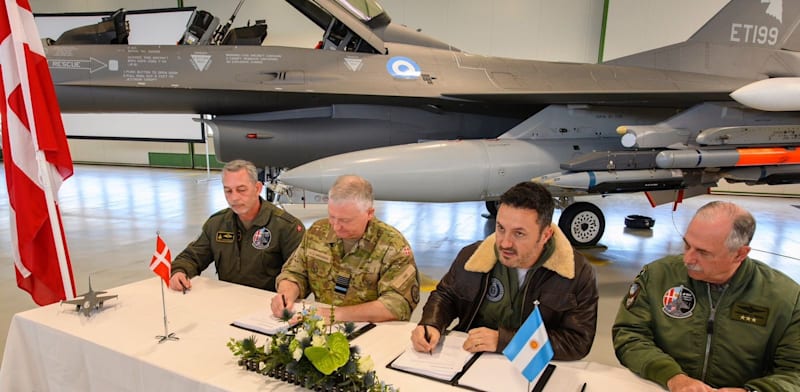 Argentina signs agreement to purchase F-16s from Denmark  credit: Reuters/Latin America News Agency