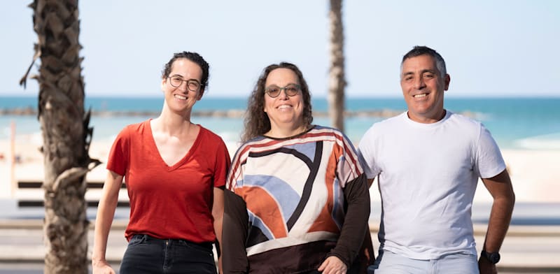 "מימין: השותפים עופר כץ, הללי ברט ורוני זהבי. ''יושבים על הטיקט של משקיע עוקב שמביא ערך מוסף'' / צילום: רמי זרנגר"