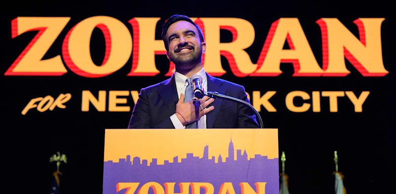 "זוהרן ממדאני נושא את נאום הזכייה שלו / צילום: ap, Yuki Iwamura"