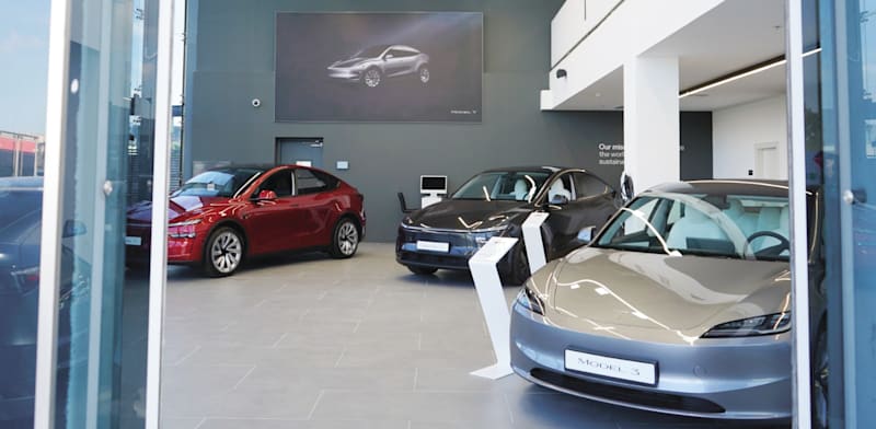 "אולם התצוגה החדש של טסלה בקריית אתא / צילום: יח''צ טסלה"