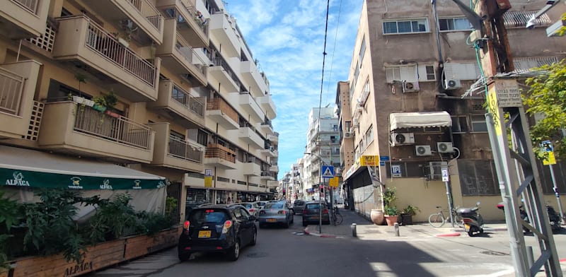 "פלורנטין פינת מטלון, תל אביב / צילום: טלי בוגדנובסקי"