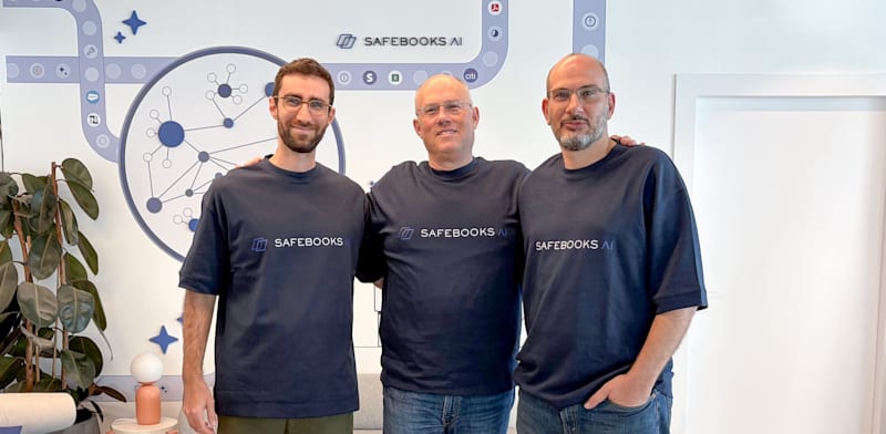 מייסדי Safebooks. מימין: בועז אבידן, אחיקם קאופמן וגיא בר-גיל / צילום: Safebooks