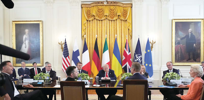 "המאמצים לא הניבו את התוצאות המקוות. מנהיגי אירופה באחת משיחותיהם עם נשיא ארה''ב, דונלד טראמפ / צילום: ap, Alex Brandon"