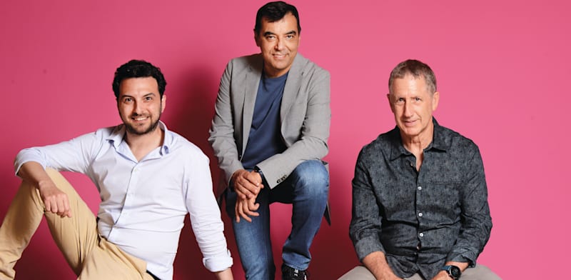 מייסדי AI21, אורי גושן, פרופ' אמנון שעשוע, פרופ' יואב שוהם / צילום: איל יצהר