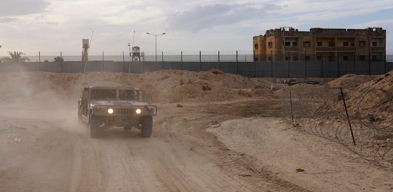 מעבר רפיח על גבול מצרים / צילום: ap, Sam Mednick