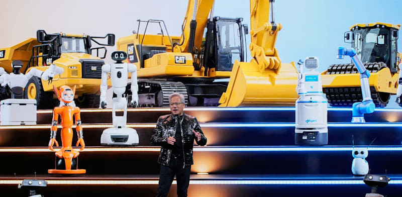 "ג'נסן הואנג בכנס CES / צילום: ap, John Locher"