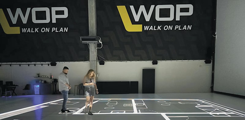 "אולם התצוגה של Walk on plan. תוכנית של הבית בגודל אמיתי / צילום: WOP"